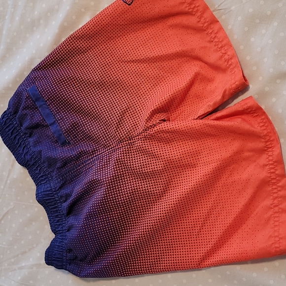 🔶️5 for $30🔶️ Under Armour Swim Trunks - Picture 2 of 8